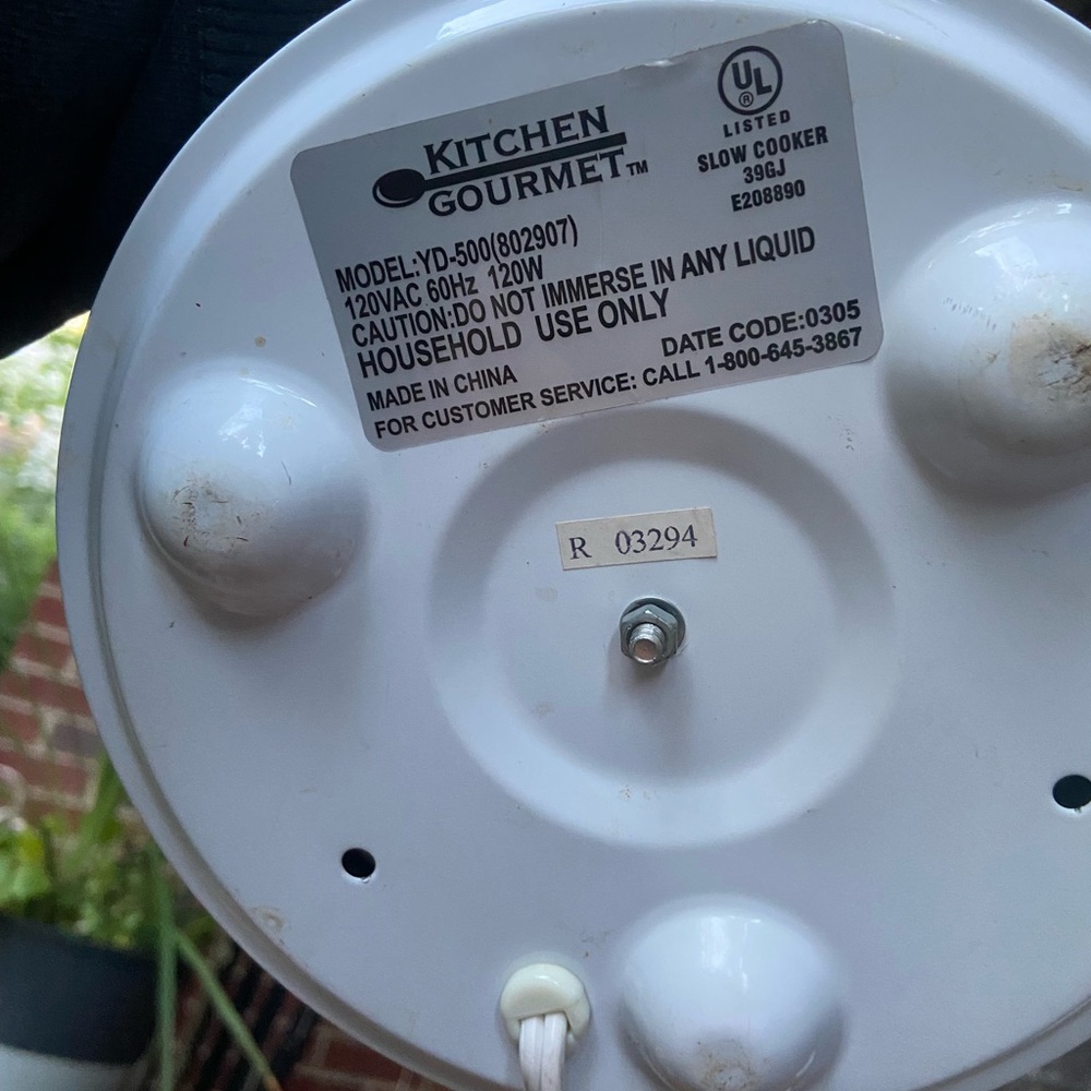 Functional Small Crockpot - Picture 3 of 3
